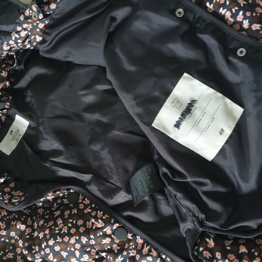 Coat - Picture 7 of 9